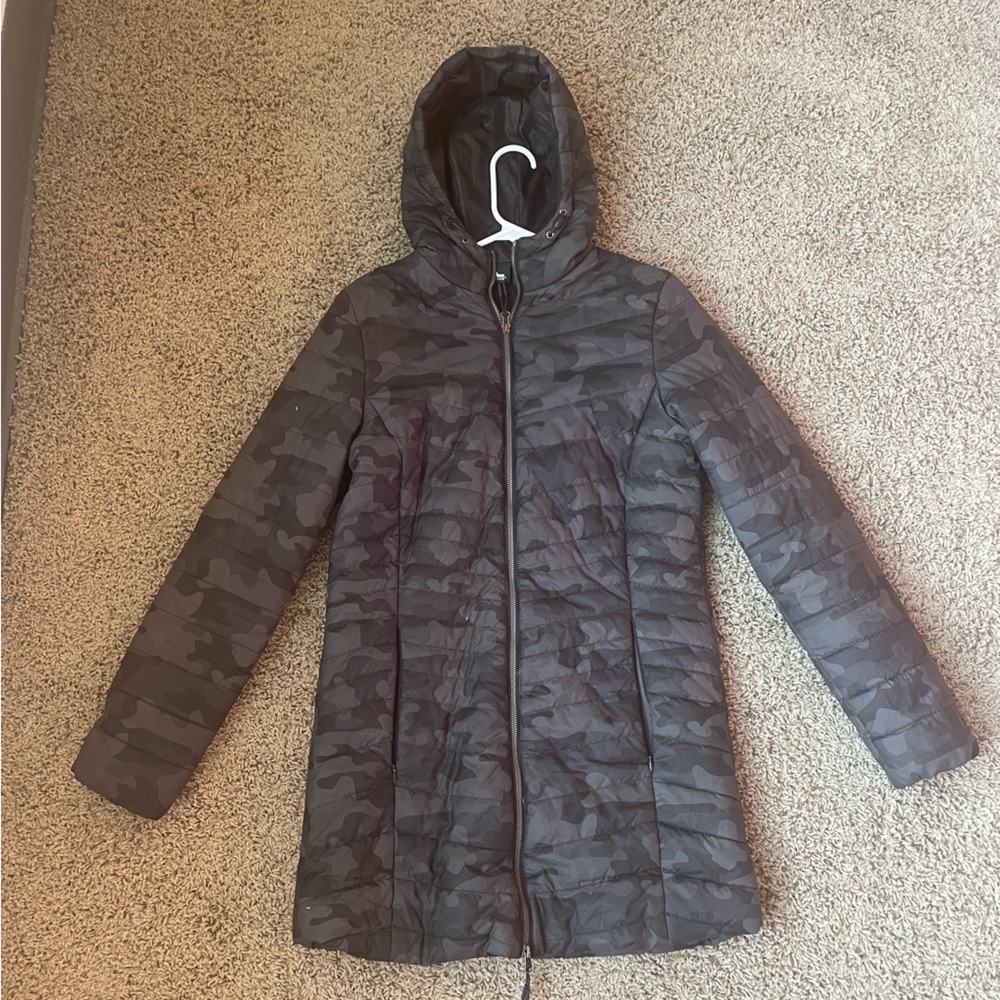 Mountain club, mid thigh winter jacket, black camo, size S